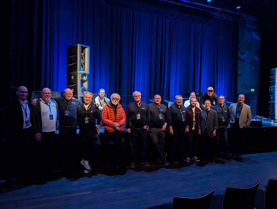 B&oslash;rresen M8 Gold Signature Loudspeaker And Aavik M-880 Mono Amplifier Launch Event with audio group denmark