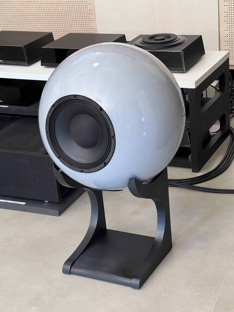 Totaldac Balloon Speaker