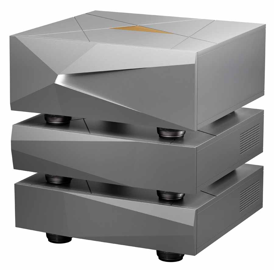 Innuos Nazar&eacute; Flagship Music Streamer And Server At Audio Show Deluxe 2026